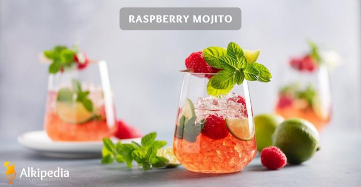 Raspberry mojito with lime and mint