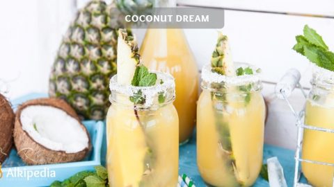 Coconut Dream – Creamy, sweet cocktail with coconut flavor