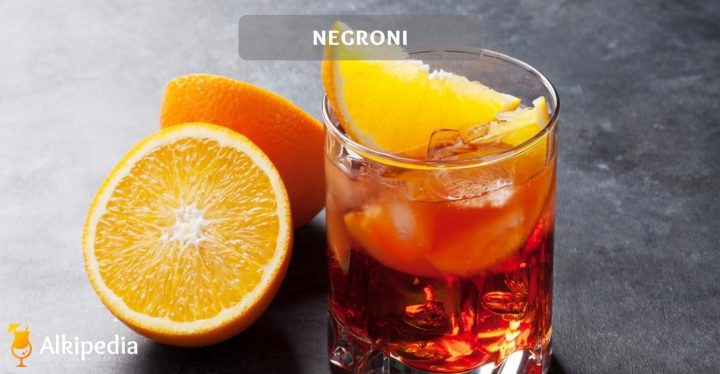 Glass of negroni